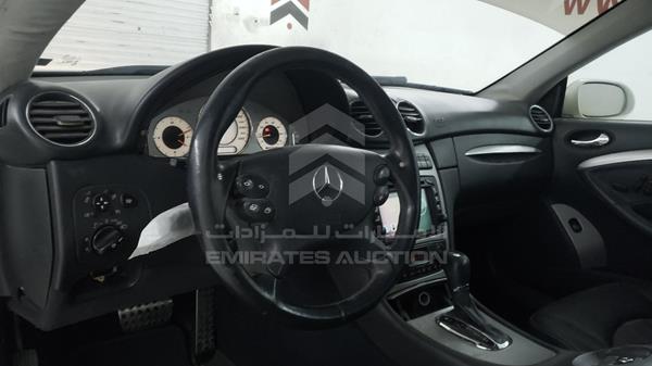 Photo 11 VIN: WDB2093761F028627 - MERCEDES-BENZ CLK 55 