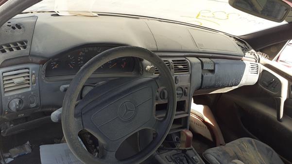 Photo 13 VIN: WDB2100351A434094 - MERCEDES-BENZ E200 