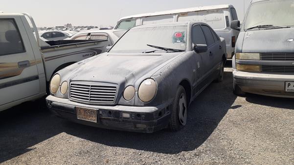 Photo 3 VIN: WDB2100371A387922 - MERCEDES-BENZ E320 