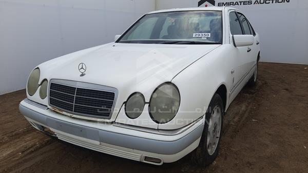 Photo 2 VIN: WDB2100551A024738 - MERCEDES-BENZ E320 