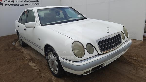 Photo 6 VIN: WDB2100551A024738 - MERCEDES-BENZ E320 