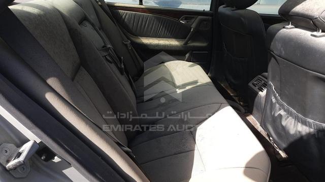 Photo 23 VIN: WDB2100551A041591 - MERCEDES E320 