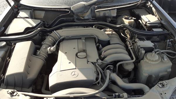 Photo 26 VIN: WDB2100551A073884 - MERCEDES-BENZ E320 