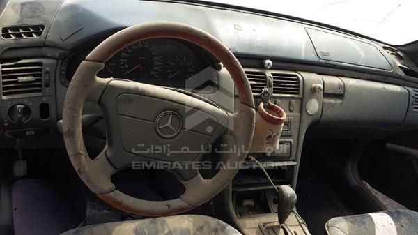 Photo 11 VIN: WDB2100551A297524 - MERCEDES-BENZ E 320 