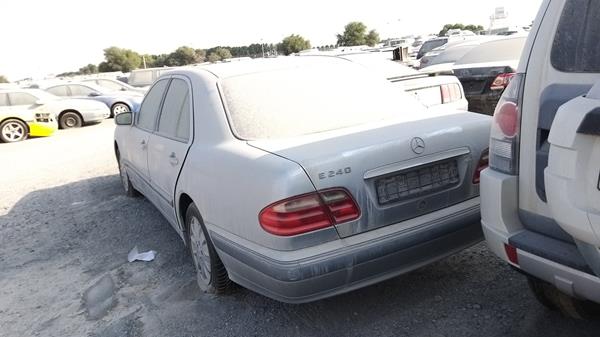 Photo 7 VIN: WDB2100621B174279 - MERCEDES-BENZ E240 