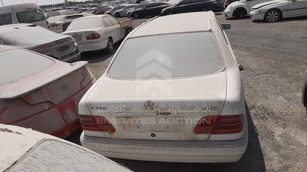 Photo 5 VIN: WDB2100651A701289 - MERCEDES-BENZ E320 