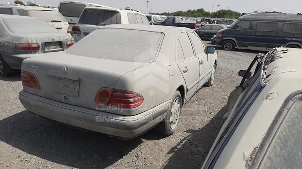 Photo 7 VIN: WDB2100651A741845 - MERCEDES-BENZ E 320 