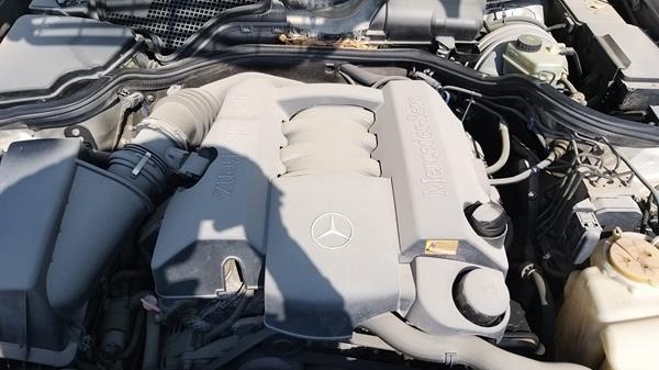 Photo 24 VIN: WDB2100651B012431 - MERCEDES-BENZ E320 