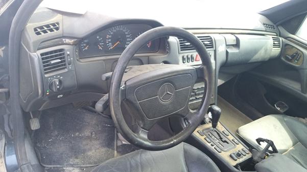 Photo 11 VIN: WDB2100701A567171 - MERCEDES-BENZ E430 