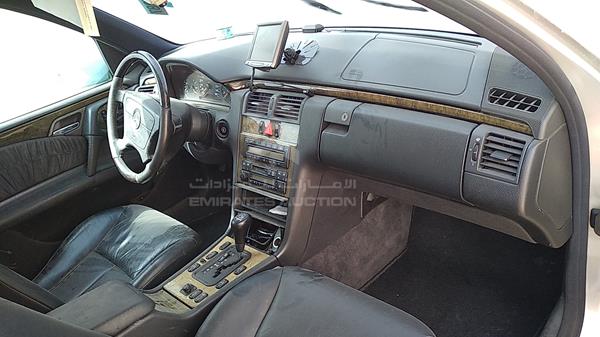 Photo 22 VIN: WDB2100721A091098 - MERCEDES-BENZ E420 