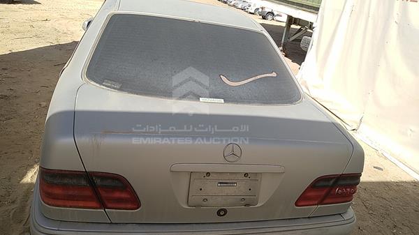 Photo 6 VIN: WDB2100721A091098 - MERCEDES-BENZ E420 