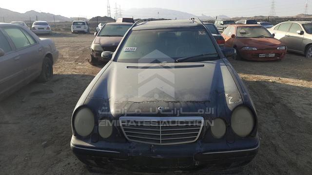 Photo 2 VIN: WDB2102621B239388 - MERCEDES E 