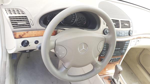 Photo 11 VIN: WDB2110421A948095 - MERCEDES-BENZ E200 