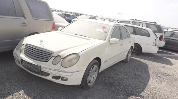 Photo 3 VIN: WDB2110421A948095 - MERCEDES-BENZ E200 