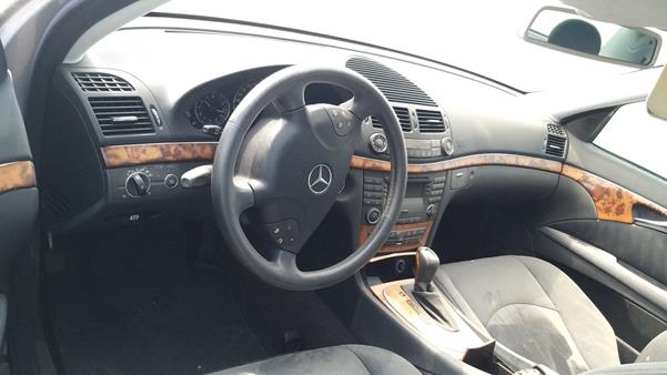 Photo 10 VIN: WDB2110651A028984 - MERCEDES-BENZ E320 