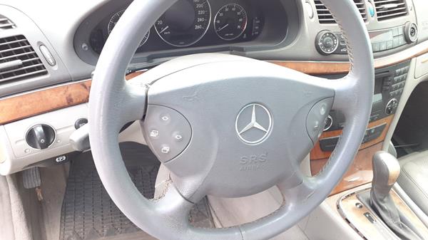 Photo 10 VIN: WDB2110651A032384 - MERCEDES-BENZ E320 