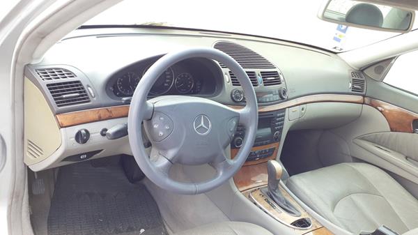 Photo 12 VIN: WDB2110651A032384 - MERCEDES-BENZ E320 