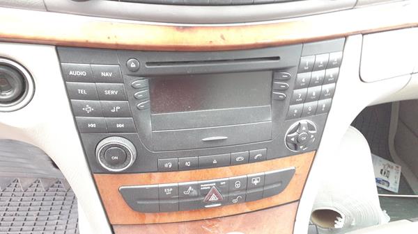 Photo 13 VIN: WDB2110651A032384 - MERCEDES-BENZ E320 