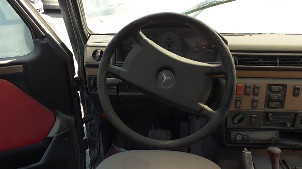 Photo 13 VIN: WDB46322717074513 - MERCEDES G 