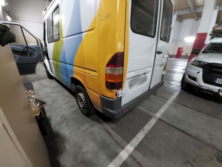 Photo 11 VIN: WDB9013611P638897 - MERCEDES-BENZ SPRINTER 