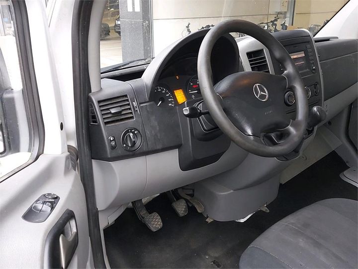 Photo 13 VIN: WDB9061331N654404 - MERCEDES-BENZ SPRINTER 