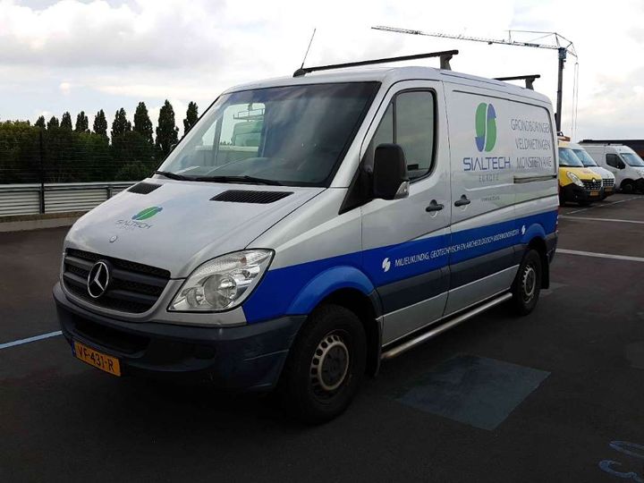 Photo 0 VIN: WDB9066311S833140 - MERCEDES-BENZ SPRINTER GB 