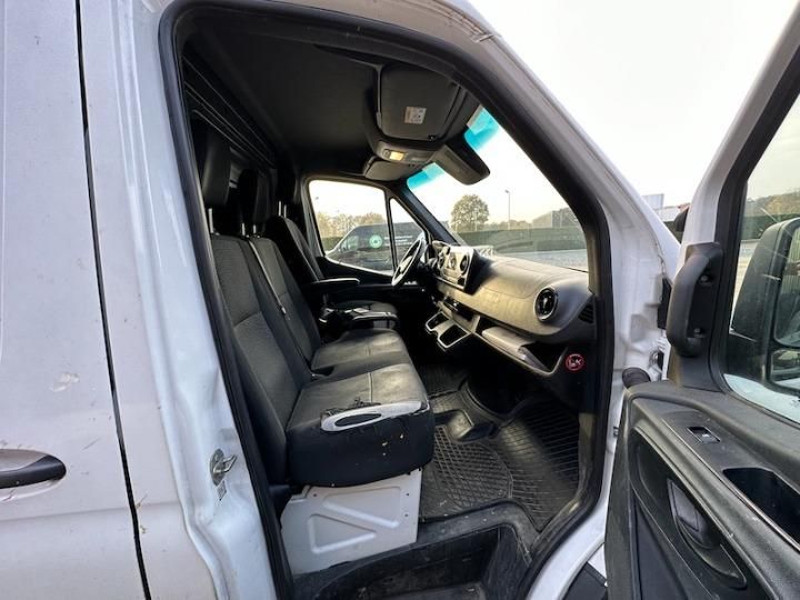 Photo 10 VIN: WDB9076351P080742 - MERCEDES-BENZ SPRINTER PANEL VAN 