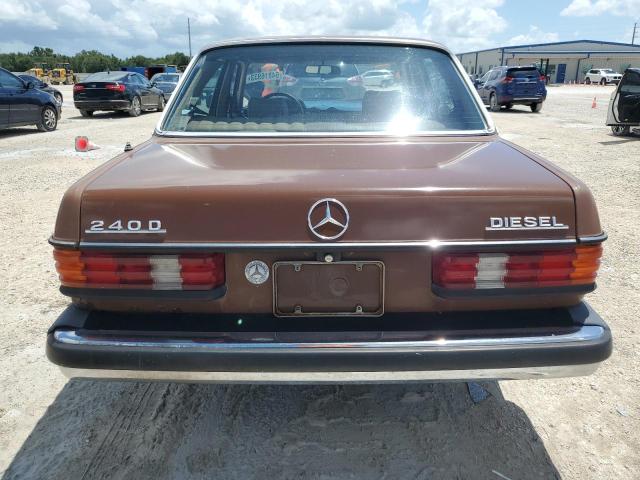 Photo 5 VIN: WDBAB23A2DB406644 - MERCEDES-BENZ 240 D 