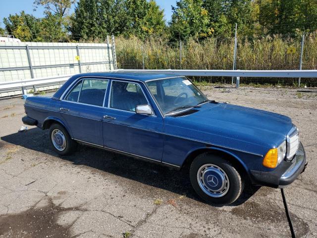 Photo 3 VIN: WDBAB23A5DB387717 - MERCEDES-BENZ 240 D 