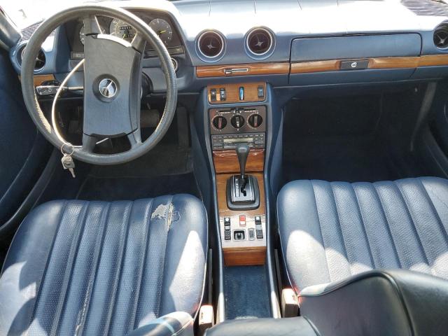 Photo 7 VIN: WDBAB23A5DB387717 - MERCEDES-BENZ 240 D 