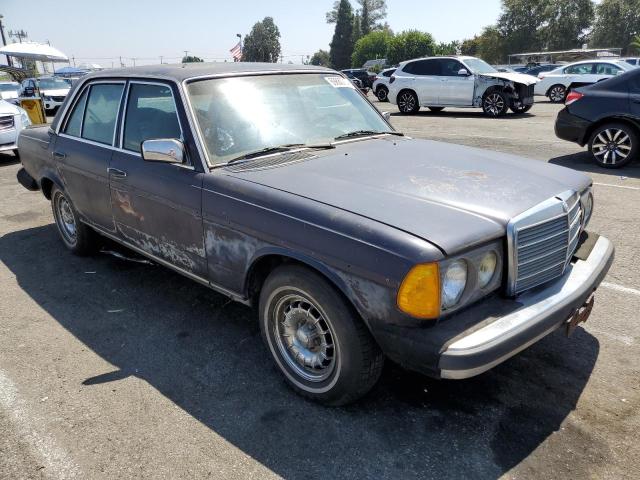 Photo 3 VIN: WDBAB30A4BB225553 - MERCEDES-BENZ 300 D 