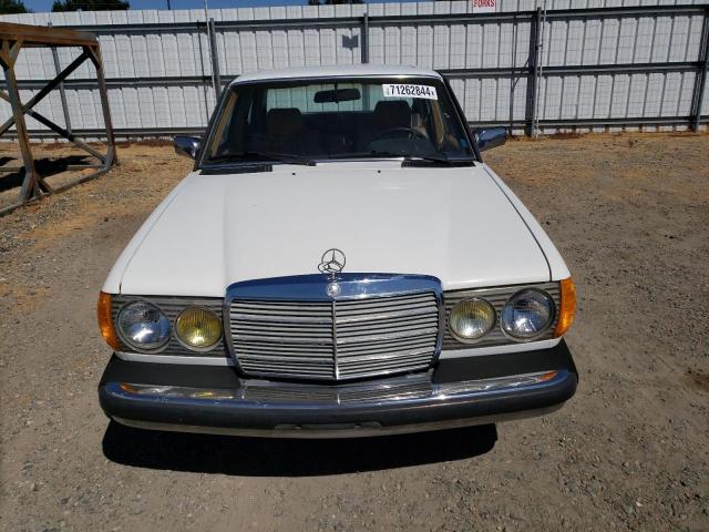 Photo 4 VIN: WDBAB33A0EA093140 - MERCEDES-BENZ 300 DT 