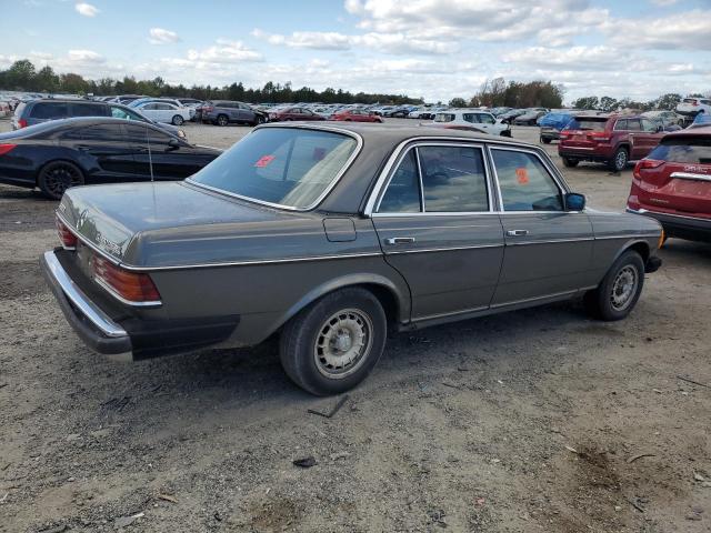 Photo 2 VIN: WDBAB33A3EA157882 - MERCEDES-BENZ 300-CLASS 