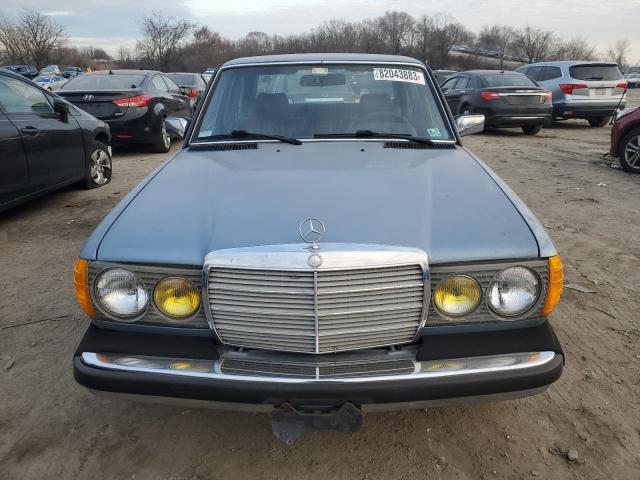 Photo 4 VIN: WDBAB33C4FA265057 - MERCEDES-BENZ 300-CLASS 