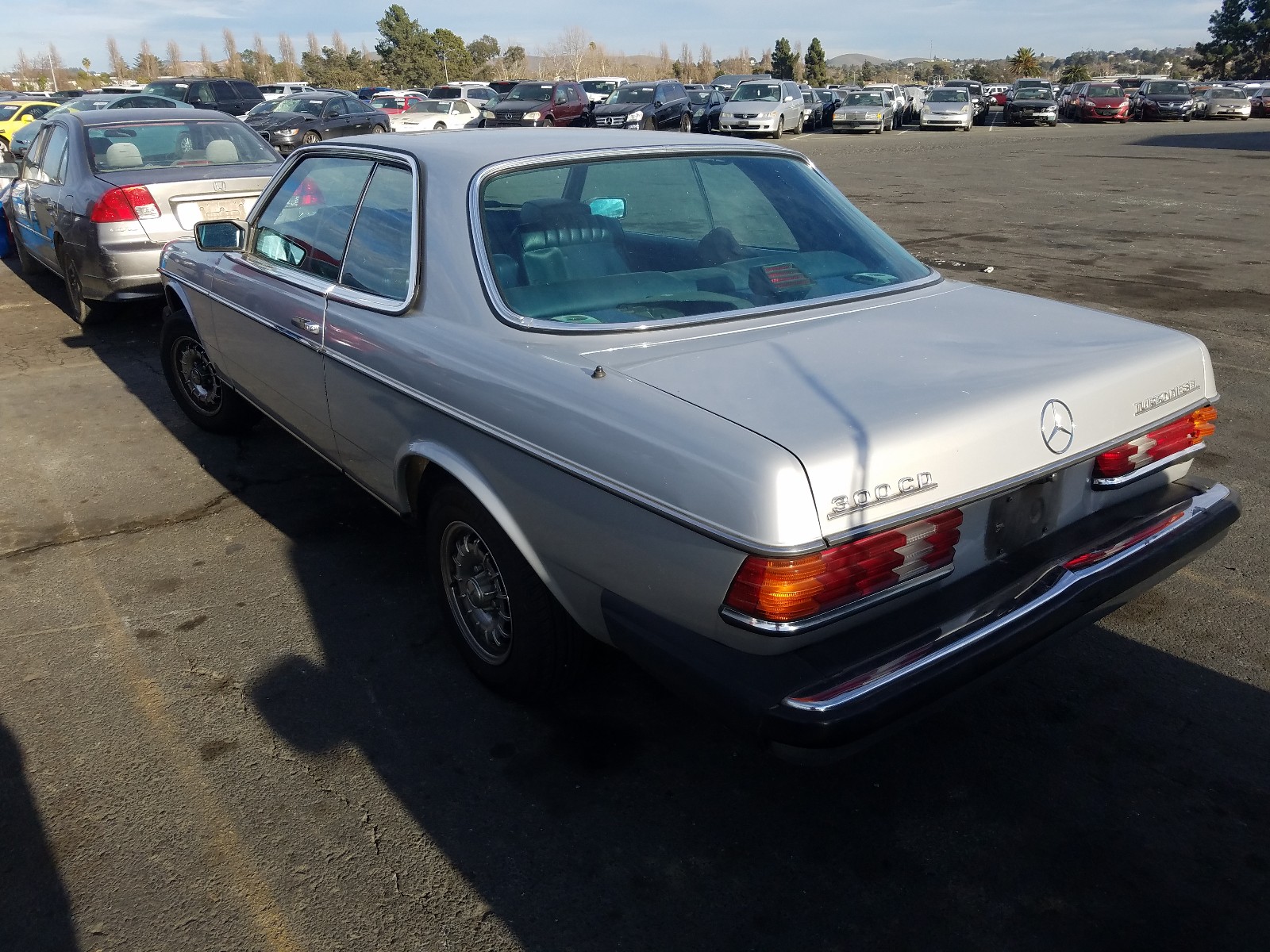 Photo 2 VIN: WDBAB53A4EA170281 - MERCEDES-BENZ 300 CDT 