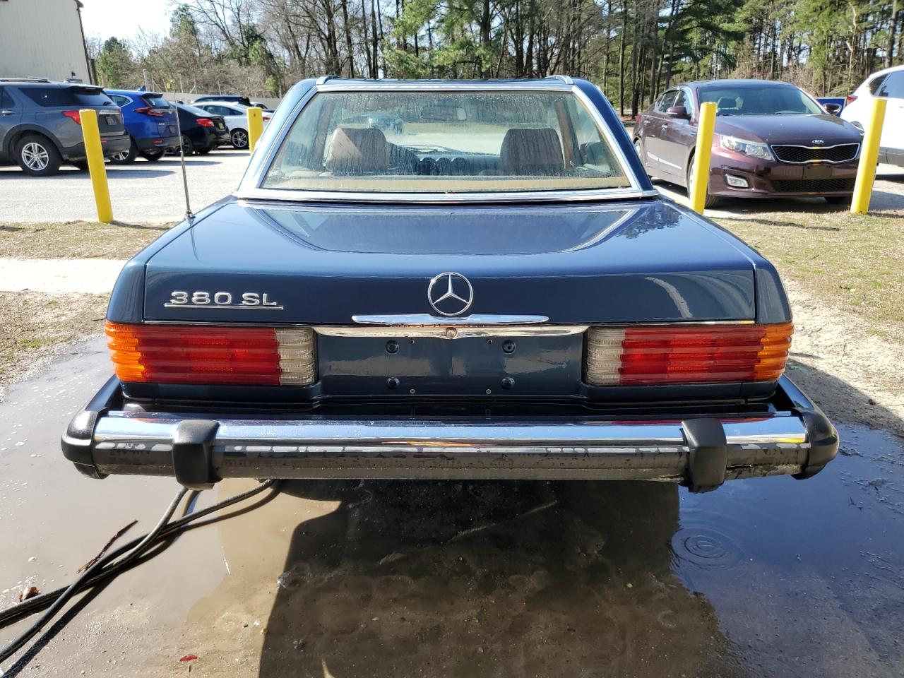 Photo 7 VIN: WDBBA45A0DB019574 - MERCEDES-BENZ 380 SL 