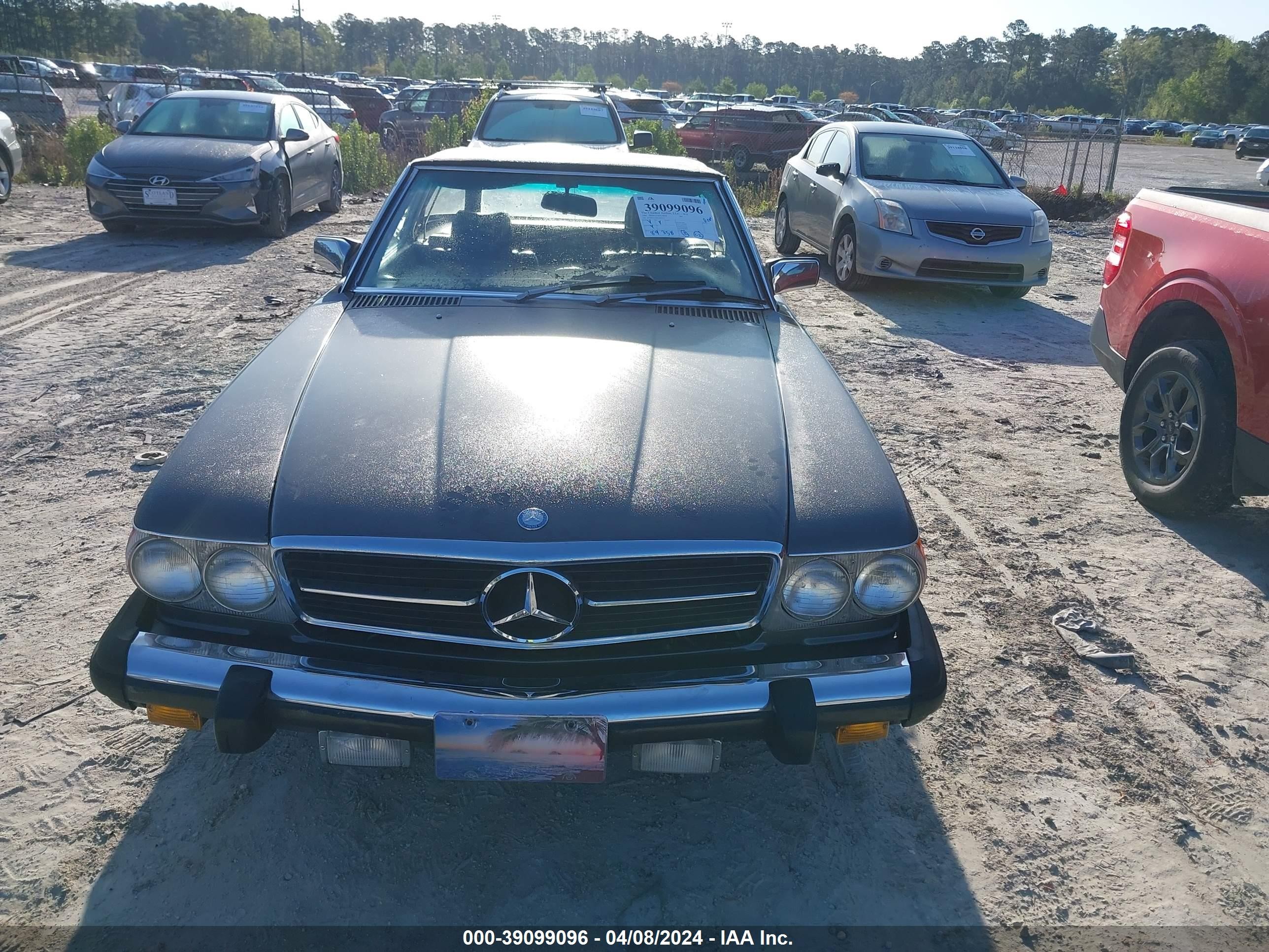 Photo 5 VIN: WDBBA45A5EA005595 - MERCEDES-BENZ NULL 