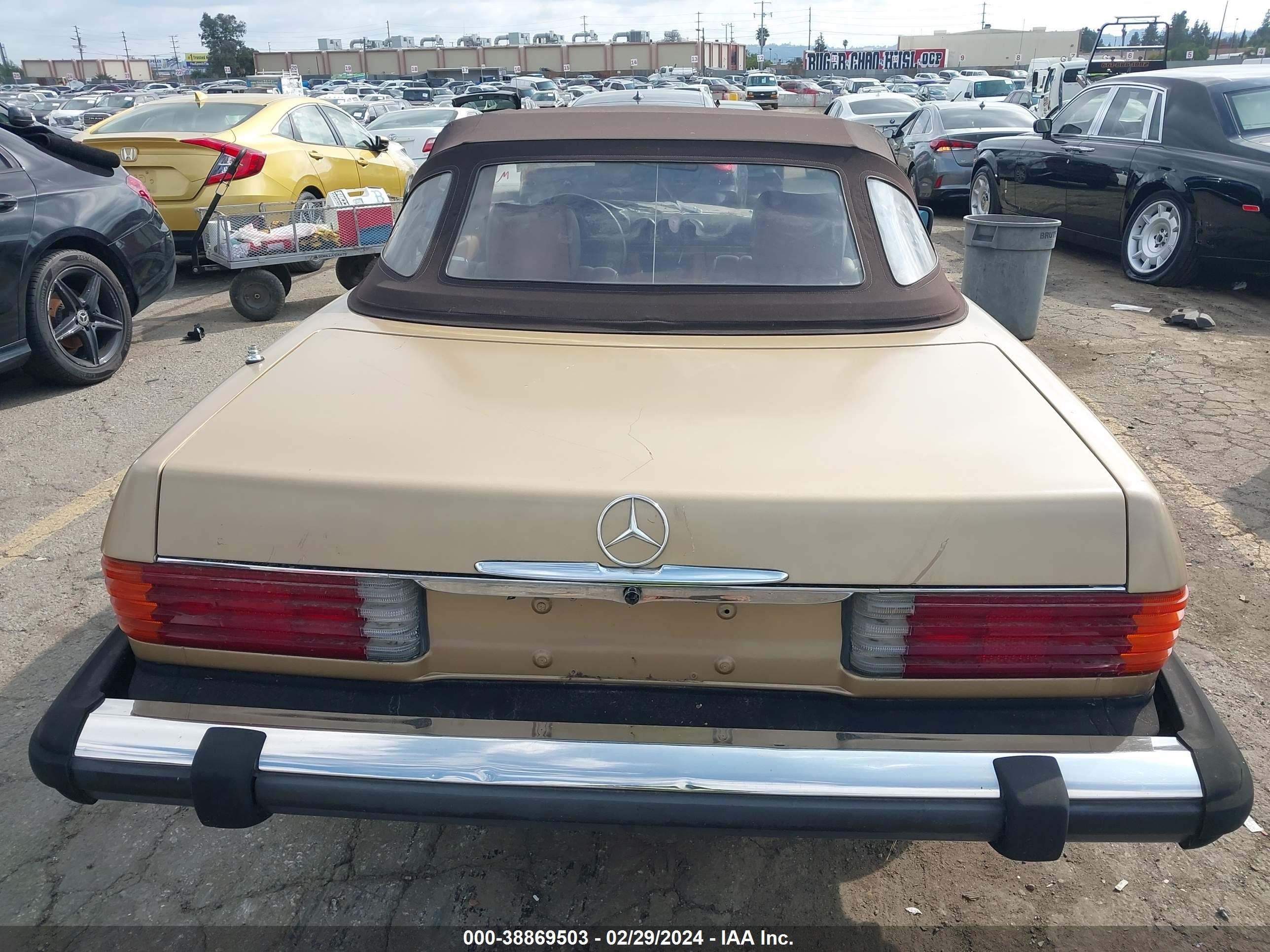 Photo 14 VIN: WDBBA45A5EA012272 - MERCEDES-BENZ NULL 