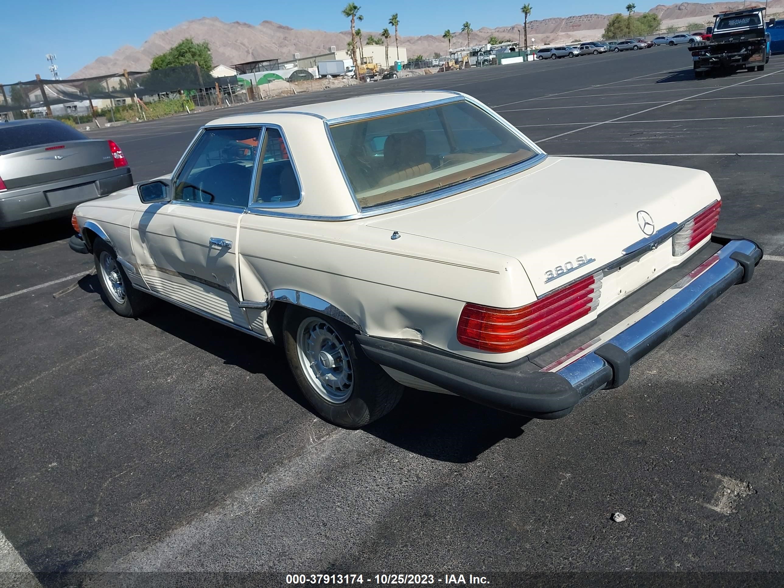 Photo 2 VIN: WDBBA45AXDB023440 - MERCEDES-BENZ NULL 