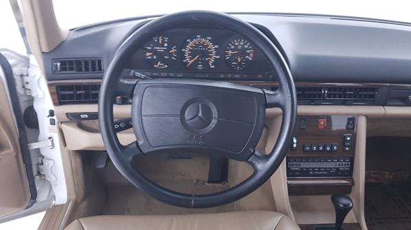 Photo 13 VIN: WDBCA24D3MA568177 - MERCEDES-BENZ SE 300 