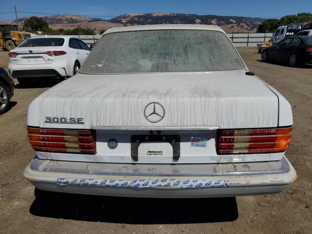 Photo 5 VIN: WDBCA24E0LA536617 - MERCEDES-BENZ 300 SE 