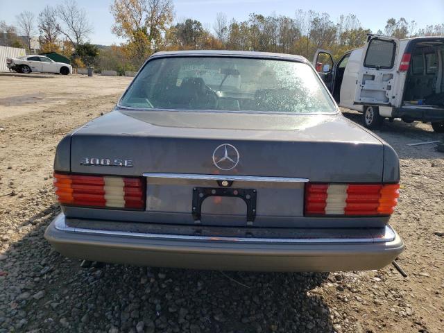 Photo 5 VIN: WDBCA24EXKA481432 - MERCEDES-BENZ 300 SE 