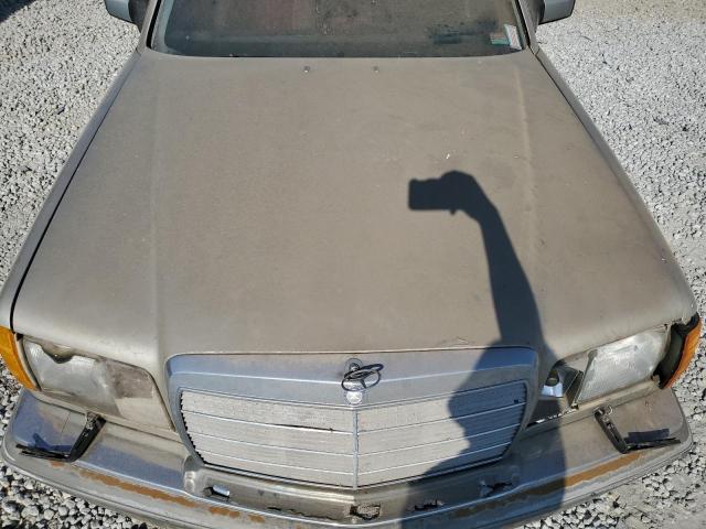 Photo 10 VIN: WDBCA25D6JA402973 - MERCEDES-BENZ 300 SEL 