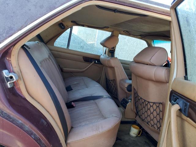 Photo 9 VIN: WDBCA32CXFA170791 - MERCEDES-BENZ 380 SE 