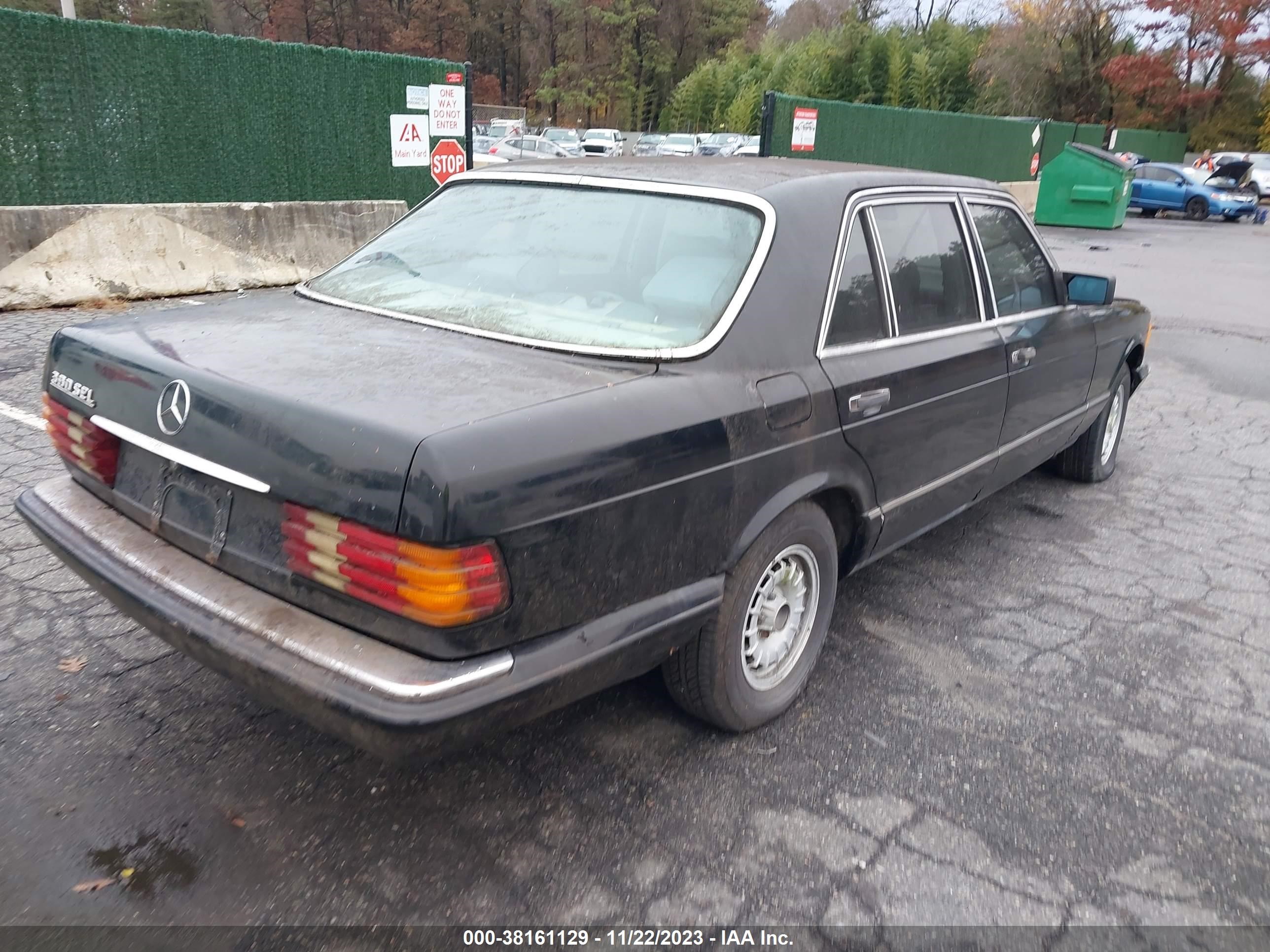 Photo 3 VIN: WDBCA33AXCB025141 - MERCEDES-BENZ NULL 