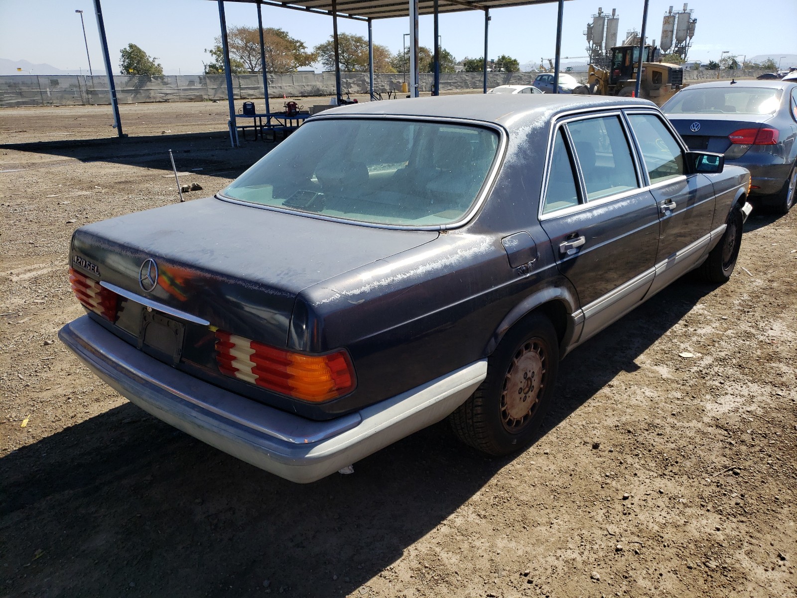 Photo 3 VIN: WDBCA35D2GA202848 - MERCEDES-BENZ 420 SEL 