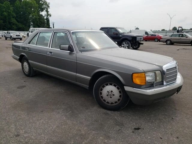 Photo 3 VIN: WDBCA35D2GA253606 - MERCEDES-BENZ 420 SEL 