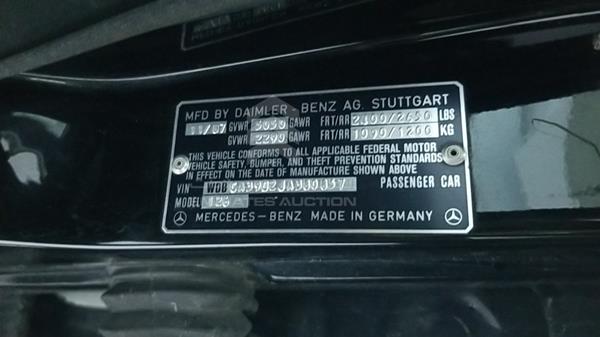 Photo 2 VIN: WDBCA39D2JA380857 - MERCEDES-BENZ SEL 560 