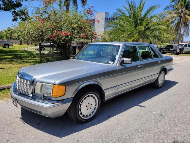 Photo 1 VIN: WDBCA39DXJA393341 - MERCEDES-BENZ 560-CLASS 