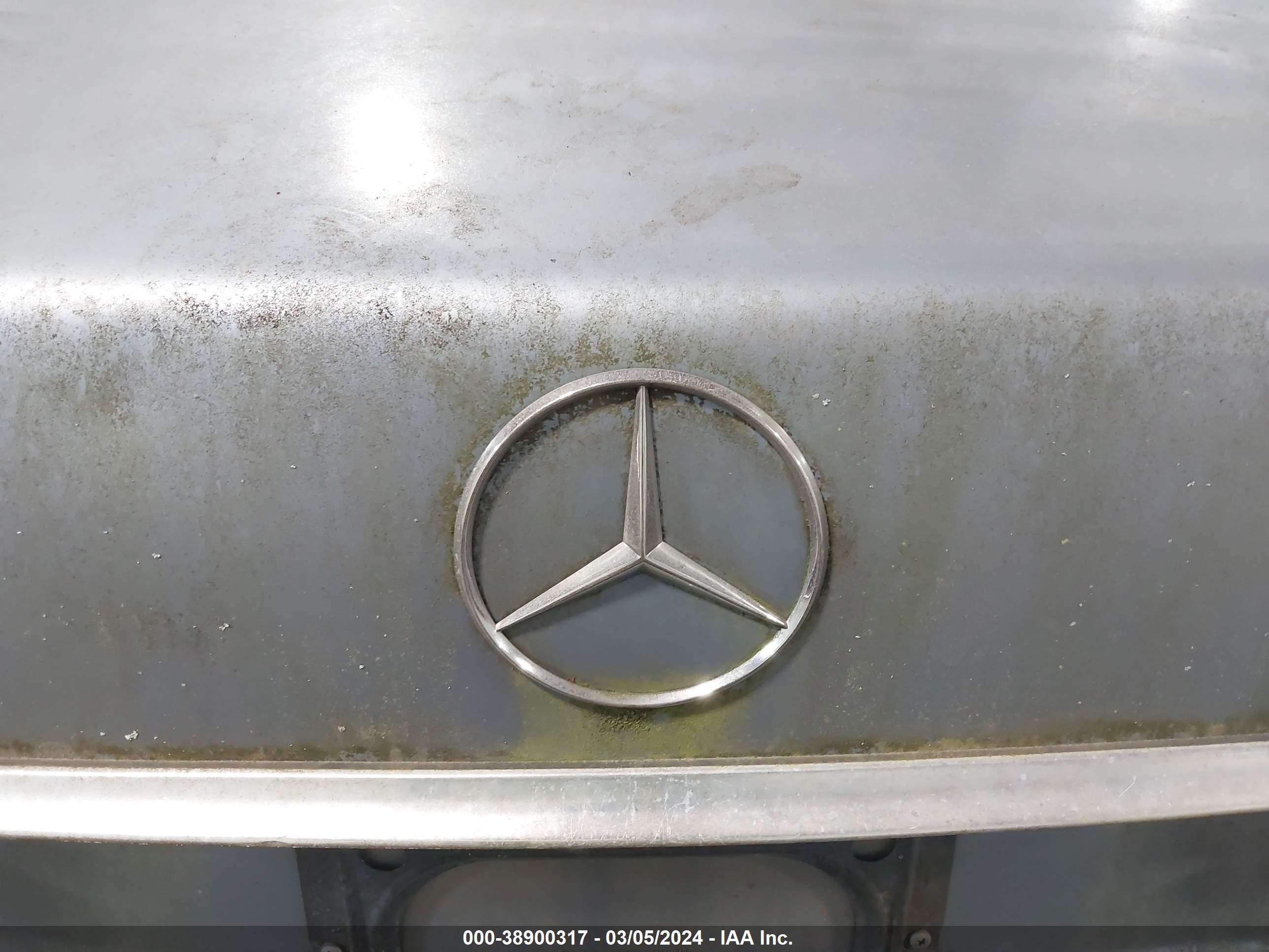 Photo 5 VIN: WDBCA39E1MA590959 - MERCEDES-BENZ NULL 